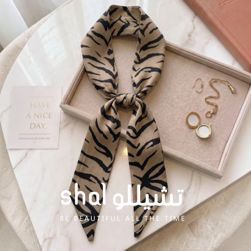 فولار ساتان نسائي منقوش